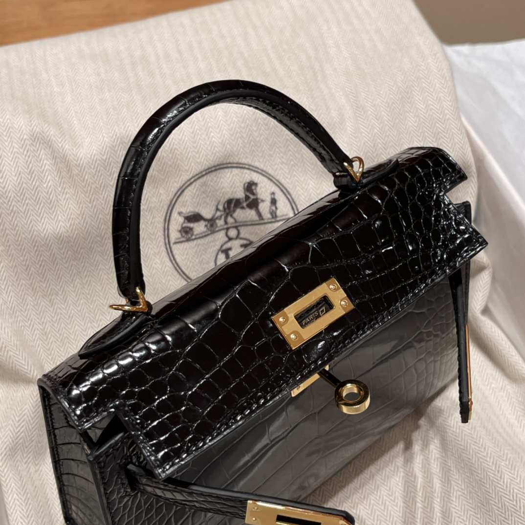 에르메스 미니 켈리백 블랙 금장 샤이니 악어가죽